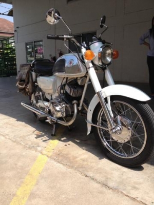 ขาย k125 สภาพสวยกริ๊บ มี 2 คัน ดำและขาว สนใจสอบถามได้