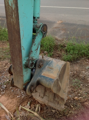 รถแบคโฮ YANMAR B32-2