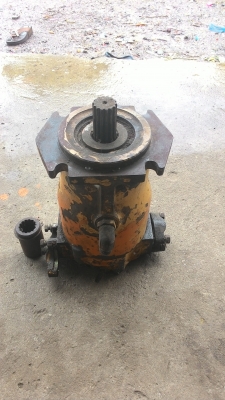 ขาย มอเตอร์เดินเครื่องจักรกลหนัก   ใช้งานได้จริง 14 ฟัน พร้อมตัวต่อ