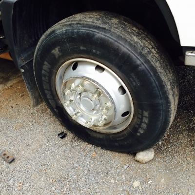 ขายยางเรเดียลพร้อมกะทะมี10ชุดตามสภาพราคาเหมา30000