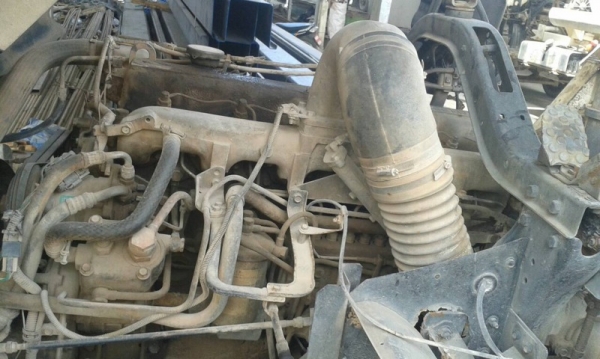 รถนิสสัน  10  ล้อ โม่ปูน  230 แรงม้า. ปี 37  ( มีขาย 2 คัน. )   สนใจติดต่อ  081 - 6079515