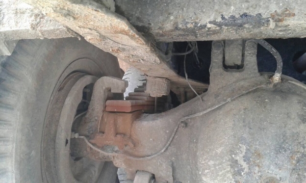 รถนิสสัน  10  ล้อ โม่ปูน  230 แรงม้า. ปี 37  ( มีขาย 2 คัน. )   สนใจติดต่อ  081 - 6079515