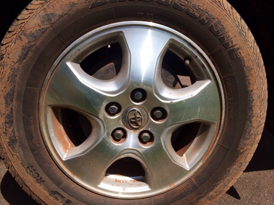 ขายเหมาล้อพร้อมแม็คสวยๆ  200 กว่าเส้น