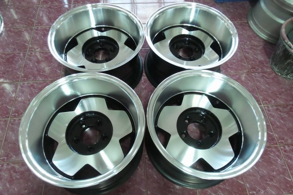 maxx well ลายดอกไม้ 15x8.5 ET-27 PCD5/114 ลึกๆกว้างๆ ขอบหนา ไร้ซ่อม ชุดละ 8000บาท ส่งฟรี 081-7570077