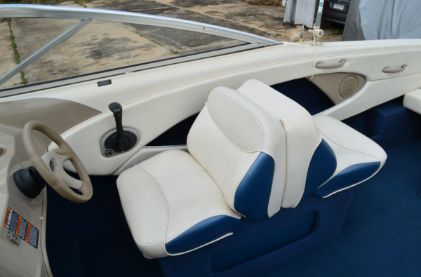 Bayliner 2152 ยาว 22ฟุต เรือกว้างกาบสูง นั่ง9คนสบายๆ มีcabinใหญ่พร้อมห้องน้ำporta potti ขาย 550,000 ติดต่อแอ๋ม 0841668661 Bayliner 2152 ยาว 22ฟุต เรือกว้างกาบสูง นั่ง9คนสบายๆ มีcabinใหญ่พร้อมห้องน้ำporta potti ขาย 550,000 ติดต่อแอ๋ม 0841668661