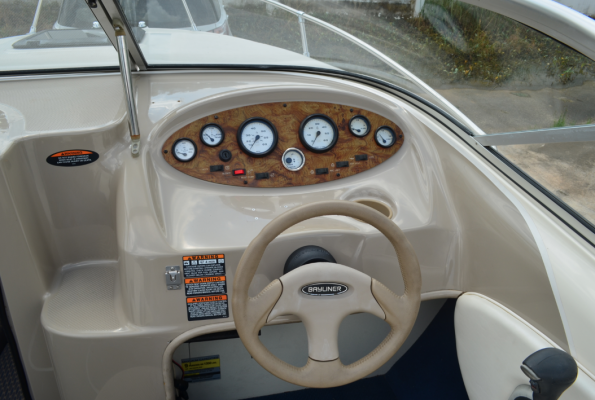 Bayliner 2152 ยาว 22ฟุต เรือกว้างกาบสูง นั่ง9คนสบายๆ มีcabinใหญ่พร้อมห้องน้ำporta potti ขาย 550,000 ติดต่อแอ๋ม 0841668661 Bayliner 2152 ยาว 22ฟุต เรือกว้างกาบสูง นั่ง9คนสบายๆ มีcabinใหญ่พร้อมห้องน้ำporta potti ขาย 550,000 ติดต่อแอ๋ม 0841668661