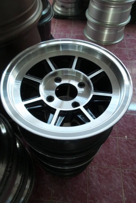 HAYASHI 13๋๋JJ F5.5 R6 off 13 PCD4/114 ทำสีใหม่ ไร้ซ่อม ชุดละ 6500 บาท 08-7570077 HAYASHI 13๋๋JJ F5.5 R6 off 13 PCD4/114 ทำสีใหม่ ไร้ซ่อม ชุดละ 6500 บาท 08-7570077