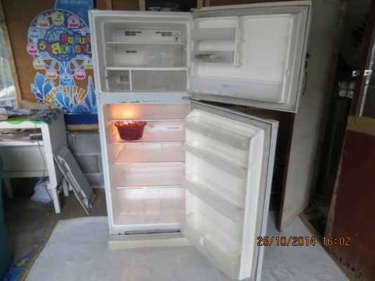 ตุ้เย็น 2 ประตุสภาพดี