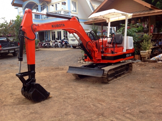 ขายรถแบ็คโฮKUBOTA KH-14 ขนาดPC30เครื่อง3สูบรถเก่านอกแท้มีเอกสาร (มีVDOชม)ติดต่อ085-5632278 นายภานุกูล(ราคาต่อรองได้) ขายรถแบ็คโฮKUBOTA KH-14 ขนาดPC30เครื่อง3สูบรถเก่านอกแท้มีเอกสาร (มีVDOชม)ติดต่อ085-5632278 นายภานุกูล(ราคาต่อรองได้)