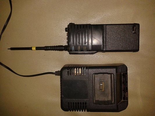 ขายด่วน ICOM 2 G 2 เครื่อง ขายด่วน ICOM 2 G 2 เครื่อง