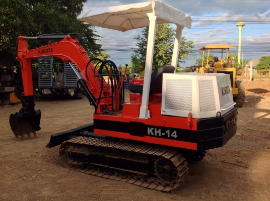 (ราคานี้ขนย้ายเอง)ขายรถแบ็คโฮKUBOTA KH-14 ขนาดPC30เครื่อง3สูบมีเอกสาร (มีVDOชม) สนใจติดต่อ085-5632278 (ราคานี้ขนย้ายเอง)ขายรถแบ็คโฮKUBOTA KH-14 ขนาดPC30เครื่อง3สูบมีเอกสาร (มีVDOชม) สนใจติดต่อ085-5632278