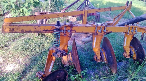 ขายผานสามโครงสี่ สองผานสภาพไช้งานได้