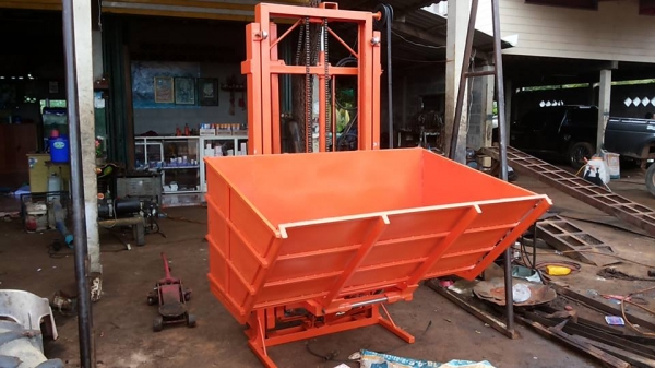 **87,000 บ.ต่อรอง**ขาย"ลิฟท์ยกผลผลิตการเกษตรแบบดั้มได้" สภาพต่อใหม่ ยังไม่ผ่านการใช้งาน เหล็กหนาแข็งแรงทนทาน งานฝีมือคุณภาพ ใช้งานง่าย สะดวก ต่อพ่วงกับรถไถได้ทุกร่น/ทุกยี่ห้อ ที่มีระบบ PTO ระบบยกด้วยPTO ดั้มด้วยระบบไฮดรอลิก ยก/จุ/ดั้ม ได้ 600 กก **87,000 บ.ต่อรอง**ขาย"ลิฟท์ยกผลผลิตการเกษตรแบบดั้มได้" สภาพต่อใหม่ ยังไม่ผ่านการใช้งาน เหล็กหนาแข็งแรงทนทาน งานฝีมือคุณภาพ ใช้งานง่าย สะดวก ต่อพ่วงกับรถไถได้ทุกร่น/ทุกยี่ห้อ ที่มีระบบ PTO ระบบยกด้วยPTO ดั้มด้วยระบบไฮดรอลิก ยก/จุ/ดั้ม ได้ 600 กก