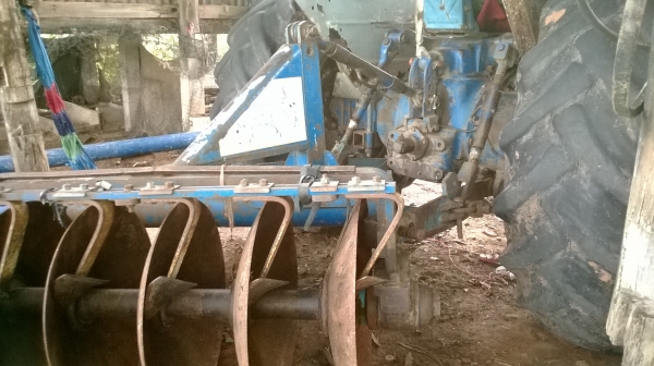 ฟอร์ด68 T2 อุปกรณ์สองอย่าง มีดันหน้ากับหางเจ็ด สีสันยังสวย โทร 081-0745778 ลุงโหนกรับสาย อยู่โคราช