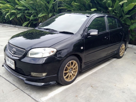 TOYOTA  VIOS-1.5E ปี2004 เกีรย์ธรรมดา ติดแก็สLPGถังโดนัท
