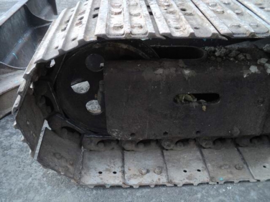 ขายรถขุด-ดัน KOMATSU  PC 40-7   รถเก่านอก แท้.  สภาพดีพร้อมใช้ งาน  รถมีเอกสารแจ้งจำหน่าย