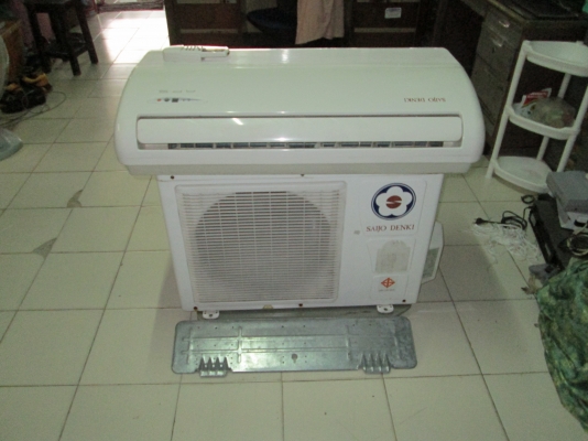 ขนาด 13000BTU  ไซโจเดนจิ   เย็นครับ  ใช้ได้อีกนาน