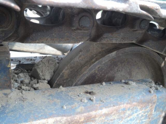 ขายรถขุด-ดัน KOBOTA KX -040. รถเก่านอก (นำเข้า) มีเอกสารแจ้งจำหน่าย เจ้าของขายเอง. สภาพดีพรัอมใช้.   เครื่องดี รถขุดเล็ก39แรงม้า ตีนไก่ สวิงบูม ไปพ์ปิ้ง ใบมีด เครื่องKUBOTA-V1902,4สูบ3869ชม.