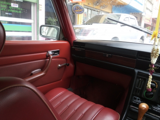 ขาย BENZ 280S สวยสุดคลาสสิค พร้อมใช้ 110000 ขาย BENZ 280S สวยสุดคลาสสิค พร้อมใช้ 110000