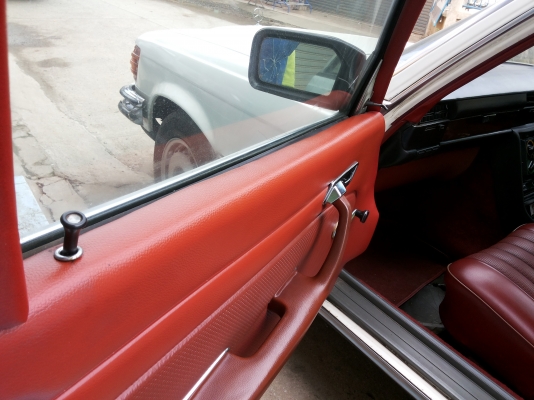 ขาย BENZ 280S สวยสุดคลาสสิค พร้อมใช้ 110000 ขาย BENZ 280S สวยสุดคลาสสิค พร้อมใช้ 110000