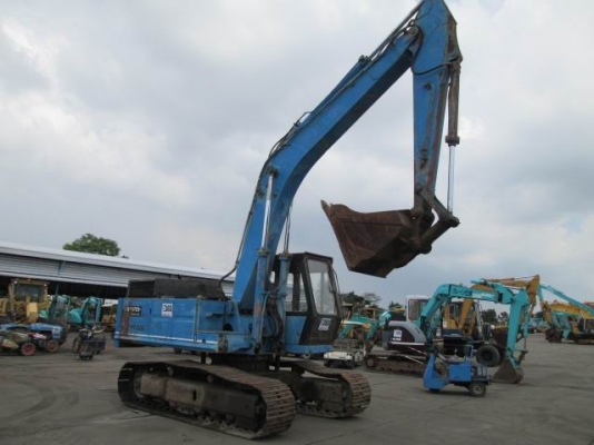 ขายรถแบคโฮ KOMATSU PC200-2 ขายรถแบคโฮ KOMATSU PC200-2