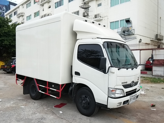 ขายรถ  6 ล้อ เล็ก (Hino XZU600R)  เสริมแหนบ  พร้อม ตู้ทึบ