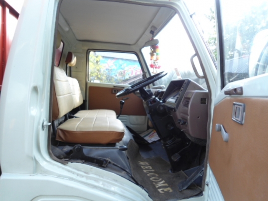 ขายHino km777 เครื่อง117 มีสโลว์อินเตอร์ เฟืองท้ายF ขายHino km777 เครื่อง117 มีสโลว์อินเตอร์ เฟืองท้ายF