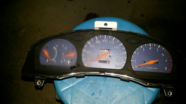 เรือนไมคโตโยต้าโซโลร่น่าตัวหยดน้ำใช้ได้ปกติ