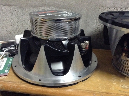 ลำโพงซับ 10 นิ้วว้อยคู่โครงมิเนียมหล่องานนอก 1 คู่