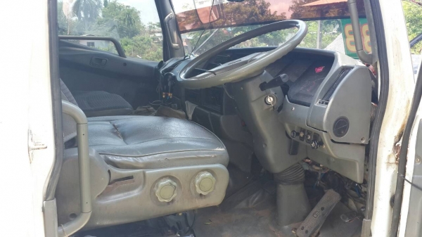 ขายด่วนหัวลากติดก๊าซNGVพร้อมหางสามเพลาดั้มสภาพวิ่งงานทุกวันราคาโทร0843923995