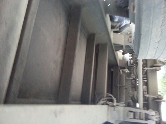 รถฮีโน่ 10 ล้อ  รั้ว  (ไม่ดั้ม )  เปลื่ยนเครื่อง  285  แรงม้า. ปี 35  สนใจติดต่อ  081 - 6079515