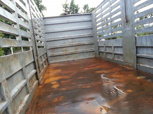 รถฮีโน่ 10 ล้อ  รั้ว  (ไม่ดั้ม )  เปลื่ยนเครื่อง  285  แรงม้า. ปี 35  สนใจติดต่อ  081 - 6079515