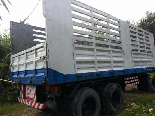 รถฮีโน่ 10 ล้อ  รั้ว  (ไม่ดั้ม )  เปลื่ยนเครื่อง  285  แรงม้า. ปี 35  สนใจติดต่อ  081 - 6079515