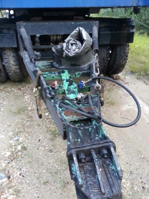 รถฮีโน่ 10 ล้อ  รั้ว  (ไม่ดั้ม )  เปลื่ยนเครื่อง  285  แรงม้า. ปี 35  สนใจติดต่อ  081 - 6079515