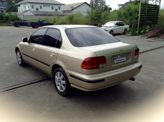 ขาย honda civic 1.6 exi  ติดแก๊สลงเล่มแล้ว เอกสารพร้อมโอน