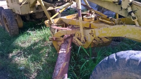 ขายรถเกรด MITSUBISHI รุ่น MG-3 สภาพใช้งานได้ปกติ ไม่มีเอกสารนะครับ ราคาต่อรองได้