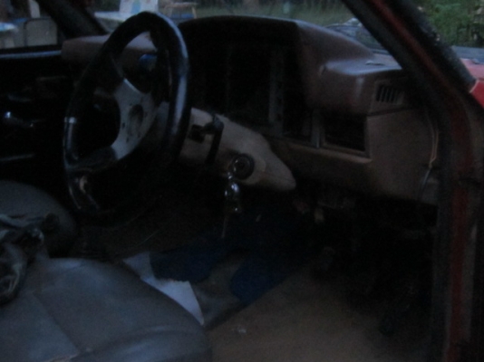 ขายรถกระบะ DATSUN เครื่อง NISSAN s20 มีเล่มทะเบียนพร้อม ล้อเม็ค4ล้อ ระบบไฟใช้ได้ทุกอย่าง เเชซซีสวย เครื่องสตาร์ทติดง่าย ขายรถกระบะ DATSUN เครื่อง NISSAN s20 มีเล่มทะเบียนพร้อม ล้อเม็ค4ล้อ ระบบไฟใช้ได้ทุกอย่าง เเชซซีสวย เครื่องสตาร์ทติดง่าย