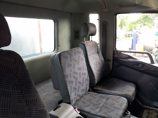 รถบรรทุกน้ำมัน ฟูโซ่ FN2527 270 แรงม้า เกียรอีตั้น ถังขนาด 18,000 ลิตร 8x,xxx กม 1,790,000 บาท รถบรรทุกน้ำมัน ฟูโซ่ FN2527 270 แรงม้า เกียรอีตั้น ถังขนาด 18,000 ลิตร 8x,xxx กม 1,790,000 บาท