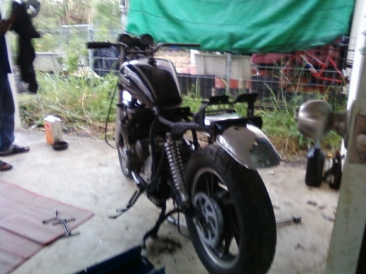 ํยามาฮ่า Yamaha xj 400 CC  spacail เครื่องต้องเอาไปทำ เปลี่ยนเป็น sr 400 cc ก็ได้