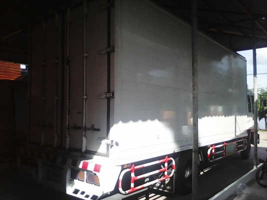 หกล้อ อีซูซุ FSR-195แรงเทอโบว์ บรรทุกตู้ ยาว7.20เมตร รถสภาพดี ราคา 725,000บ ต่อรองได้