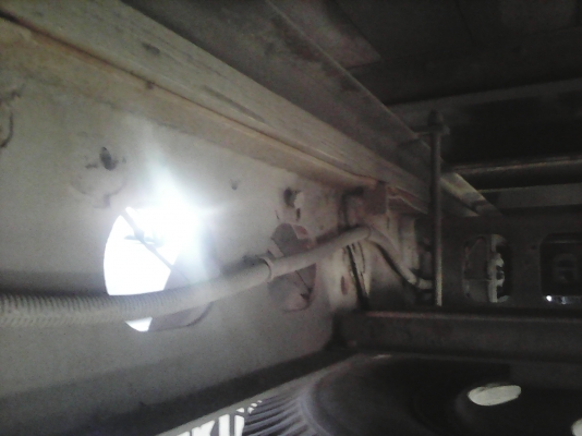 หกล้อ อีซูซุ FSR-195แรงเทอโบว์ บรรทุกตู้ ยาว7.20เมตร รถสภาพดี ราคา 725,000บ ต่อรองได้