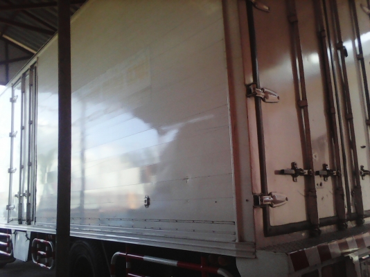 หกล้อ อีซูซุ FSR-195แรงเทอโบว์ บรรทุกตู้ ยาว7.20เมตร รถสภาพดี ราคา 725,000บ ต่อรองได้