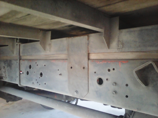 หกล้อ อีซูซุ FSR-195แรงเทอโบว์ บรรทุกตู้ ยาว7.20เมตร รถสภาพดี ราคา 725,000บ ต่อรองได้