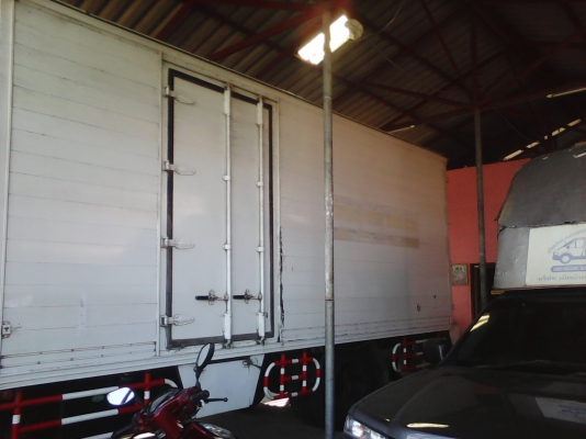 หกล้อ อีซูซุ FSR-195แรงเทอโบว์ บรรทุกตู้ ยาว7.20เมตร รถสภาพดี ราคา 725,000บ ต่อรองได้