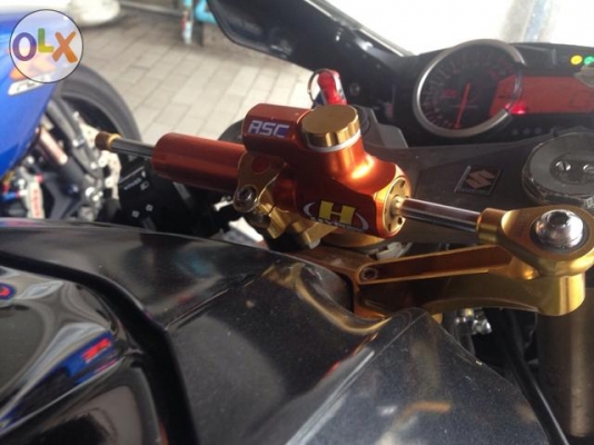 Suzuki GSXR1000 L1 2011 สีดำ และ K9 สีน้ำเงิน