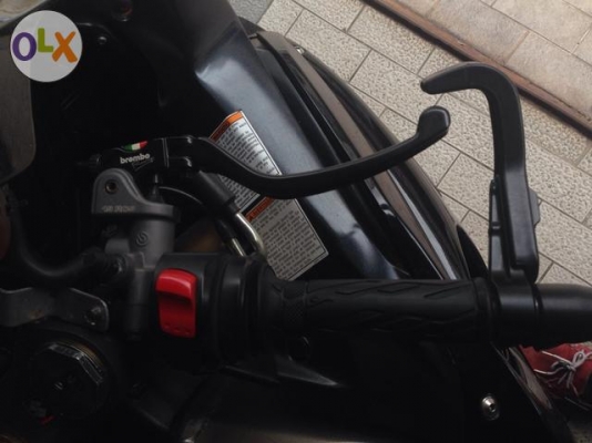 Suzuki GSXR1000 L1 2011 สีดำ และ K9 สีน้ำเงิน