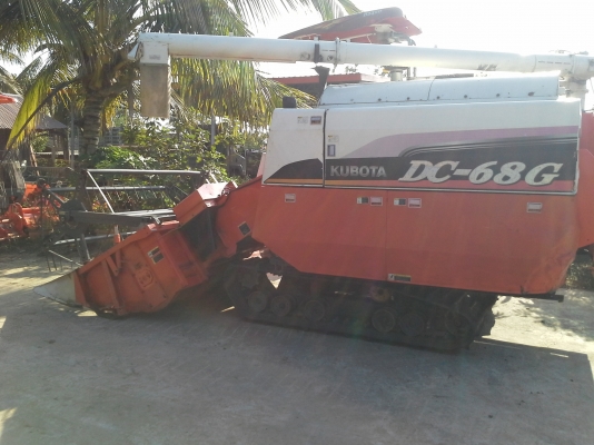 ขายรถเกี่ยวข้าว DC-68G