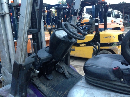 รถยก 3 ตัน ราคาถูกๆ เครื่องดีเซล เกียร์ออโต้ เสาสูง 3 เมตร