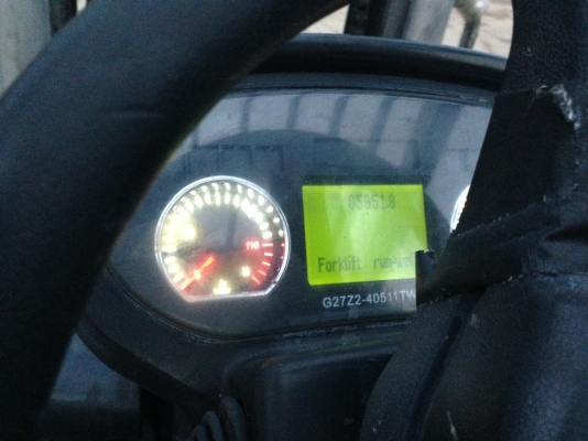 รถยก 3 ตัน ราคาถูกๆ เครื่องดีเซล เกียร์ออโต้ เสาสูง 3 เมตร