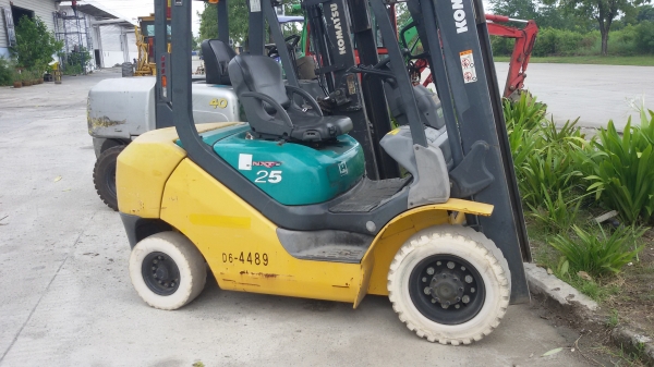 ขายครับ Komatsu FD25T-16 ฟอร์คลิฟท์มือสองคุณภาพดีจากญี่ปุ่น มี 2คัน สนใจติดต่อ น๊อค 098-246-3778 ขายครับ Komatsu FD25T-16 ฟอร์คลิฟท์มือสองคุณภาพดีจากญี่ปุ่น มี 2คัน สนใจติดต่อ น๊อค 098-246-3778